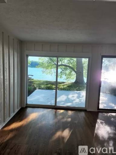 Main picture of 4400 Clifford Rd