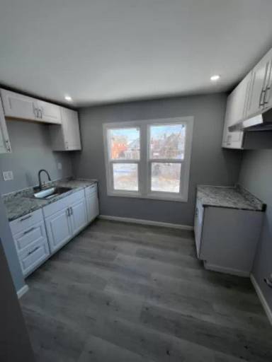 Main picture of 5732 Lakewood St