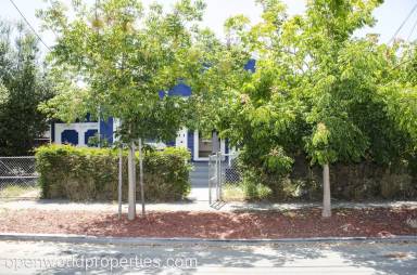 Main picture of 1321 Monterey St