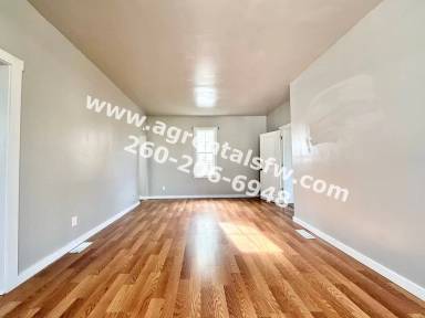 Main picture of 1915 Ellen Ave
