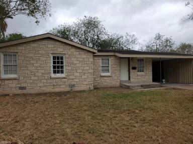 Main picture of 1902 Runnels St