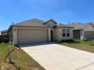 Main picture of 5518 Stormie Keep