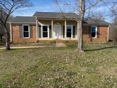 Main picture of 105 Ashland Dr