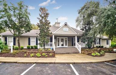 Main picture of Sienna Square