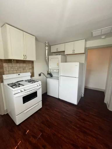 Main picture of 1694 S Washington Ave