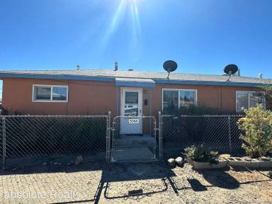 Main picture of 304 N Oliver Dr