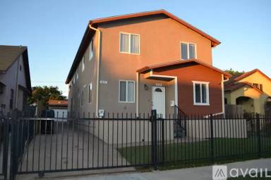 Main picture of 831 W 50th Pl