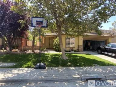 Main picture of 4512 Peacock Ct
