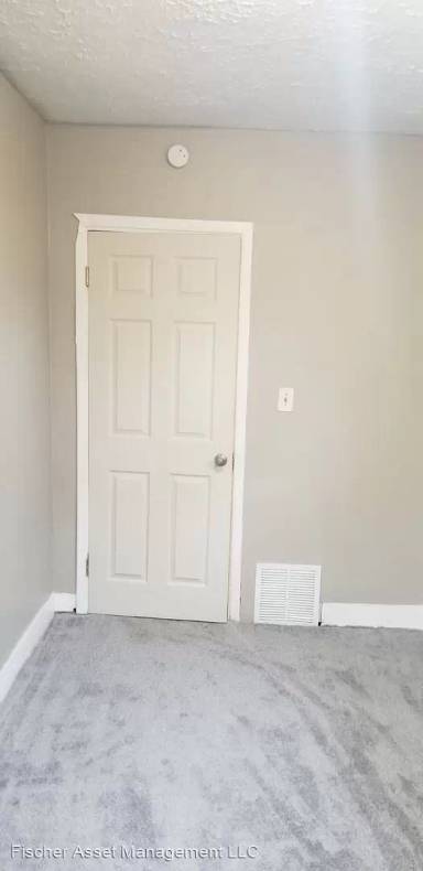 Main picture of 3715 W 37th St