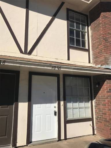 Main picture of 1046 Southmoor Dr