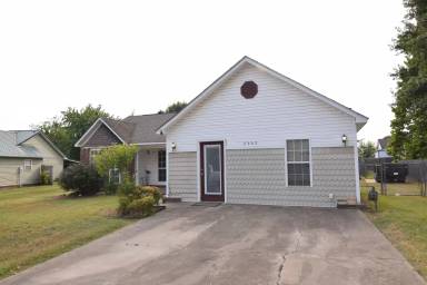 Main picture of 2307 Onyx Cir