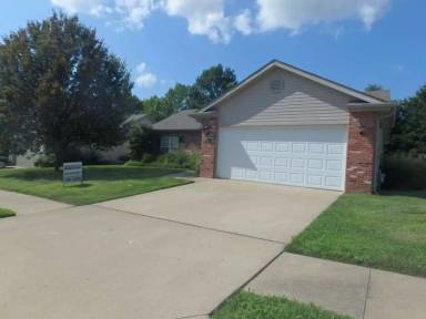 Main picture of 2303 Silver Leaf Ct