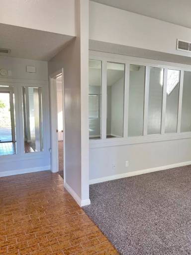 Main picture of 7801 Selkirk Dr
