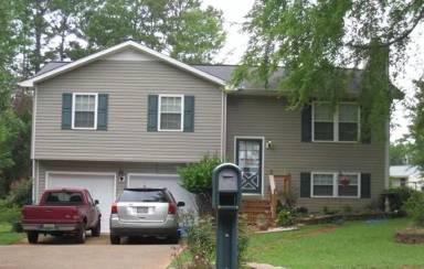 Main picture of 920 Henry Ct SW