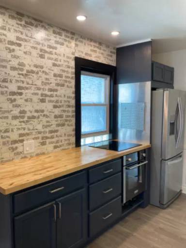 Main picture of 345 W Barrett Ave