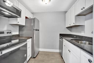 Main picture of 1186 Worcester Rd