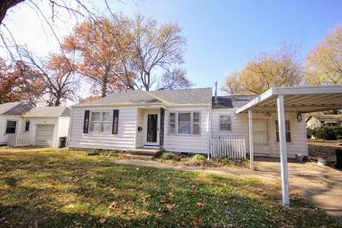 Main picture of 2137 SW Plass Ave