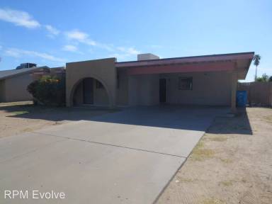 Main picture of 12828 N 21st Dr