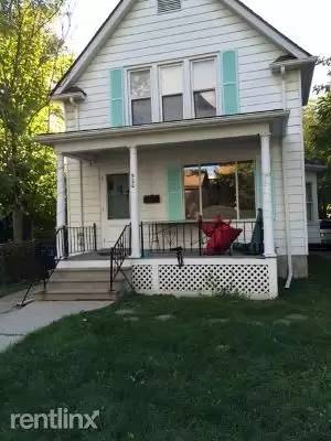 Main picture of 920 Mary St