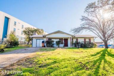 Main picture of 12203 Waters Park Rd