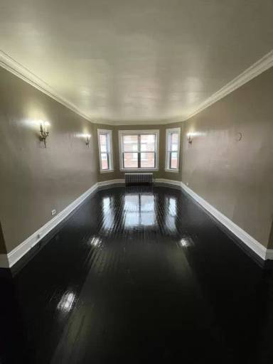 Main picture of 7953 S Drexel Ave
