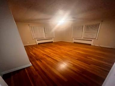 Main picture of 213 Locust St