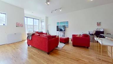 Main picture of 2755 N Lincoln Ave