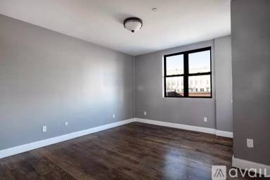 Main picture of 7860 80th St