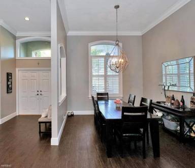 Main picture of 648 Lake Blvd