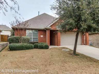 Main picture of 712 Hardwood Dr
