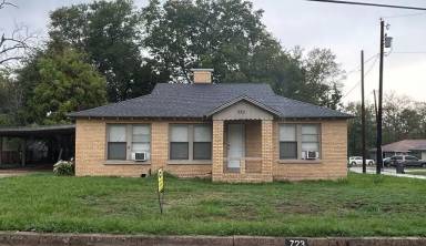 Main picture of 723 Clark