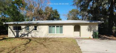 Main picture of 102 Ashley Dr