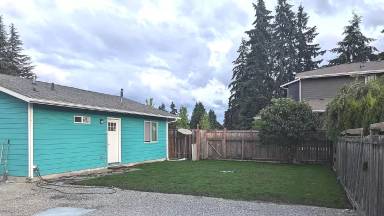 Main picture of 2401 NE 27th St