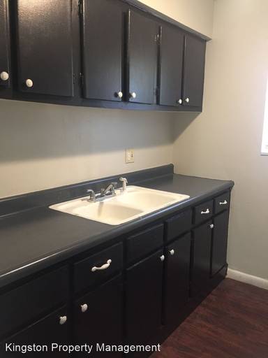 Main picture of 1980 Cambridge Dr