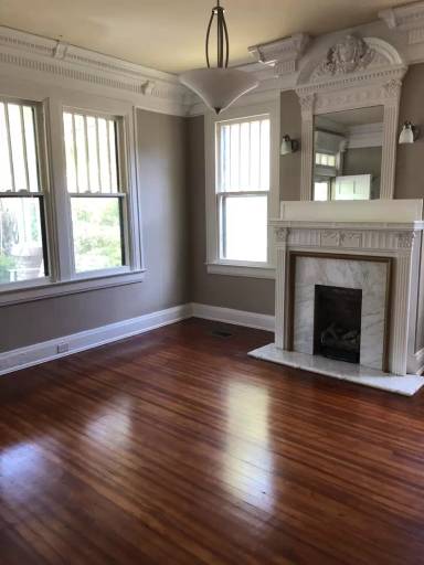 Main picture of 1259 S Lawrence St