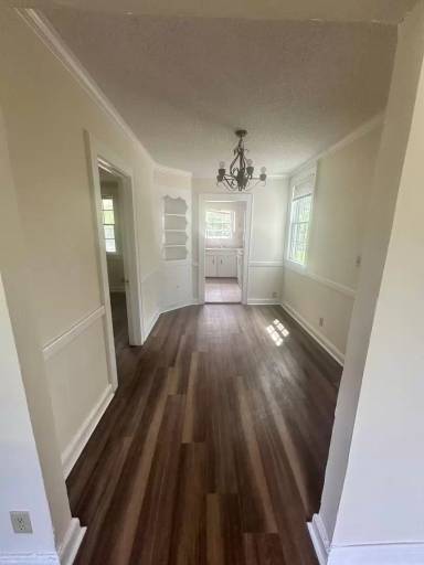 Main picture of 1107 E Cranford Ave