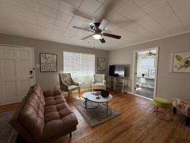 Main picture of 3602 32nd St
