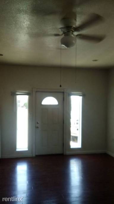 Main picture of 834 Pyramid Way