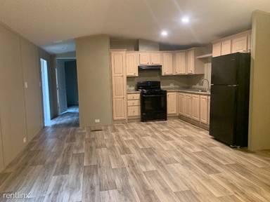 Main picture of 692 Mills Dr