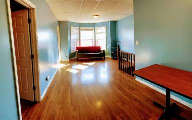 Main picture of 254 W 31st St