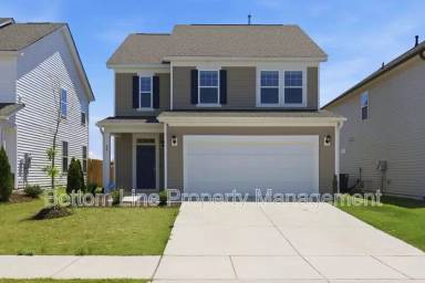 Main picture of 24 Blackthorn Ln