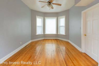 Main picture of 3907 W Monroe St