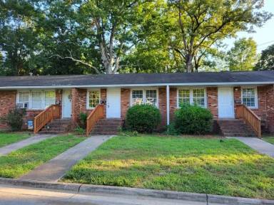 Main picture of 400 E Talleyrand Ave