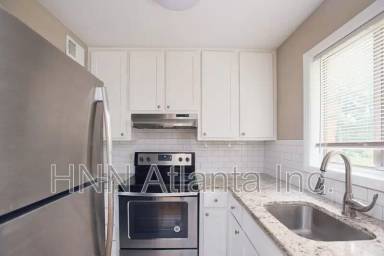 Main picture of 450 Medlock Rd