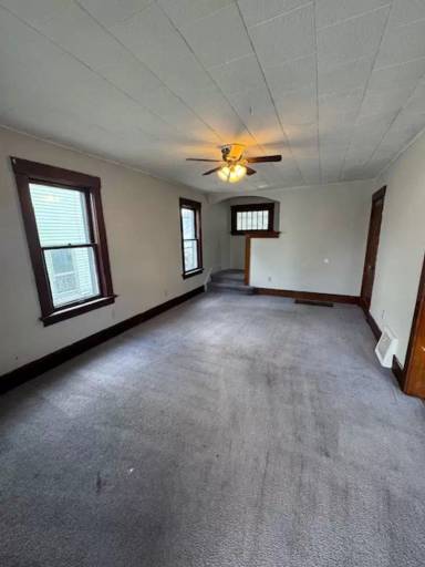 Main picture of 335 W Packard Ave
