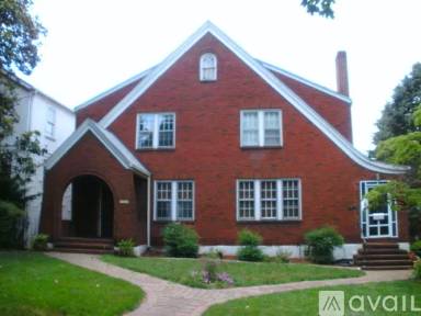 Main picture of 2501 Longview Ave SW