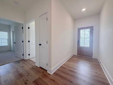 Main picture of 1426 Westbrook Cir
