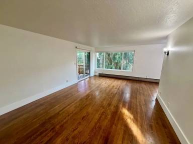 Main picture of 9510 9th Ave NW