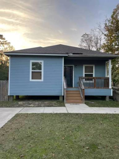 Main picture of 5444 Ariola Ln