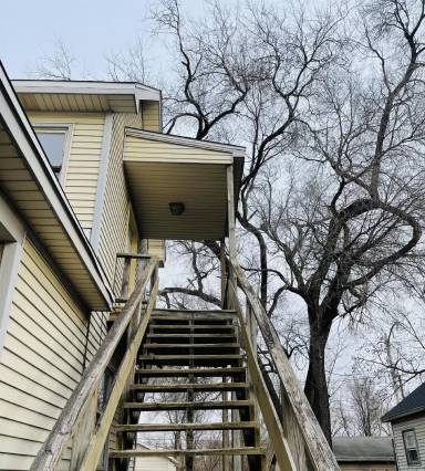 Main picture of 1144 S Washington Ave